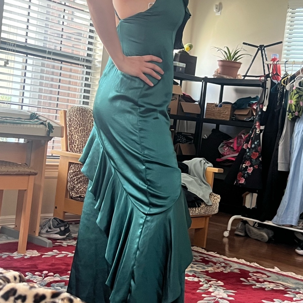 Elegant Green Halter Dress